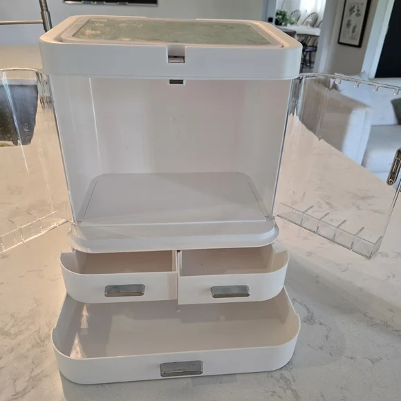 White Beauty Storage Container - Picture 3 of 5